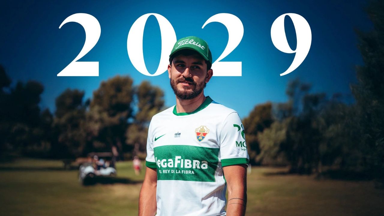 El Elche le compra al Cádiz a Víctor Chust y apuntala su defensa
