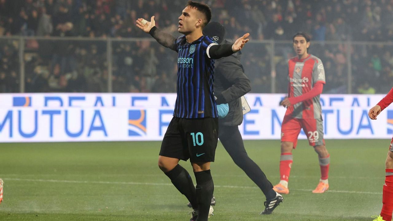 Chivu chiude la porta al Barça per Lautaro