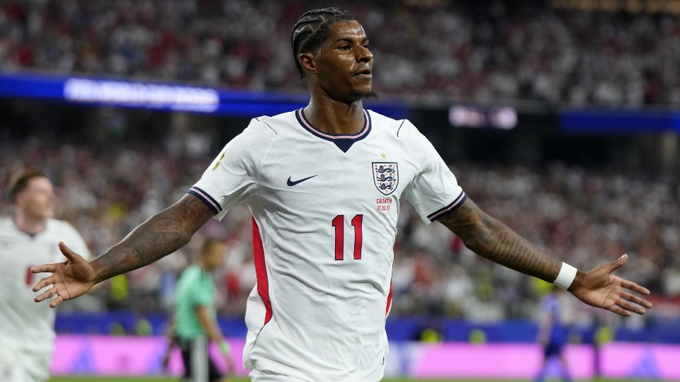 Gordon deja frío al Barça y Rashford medita marcando