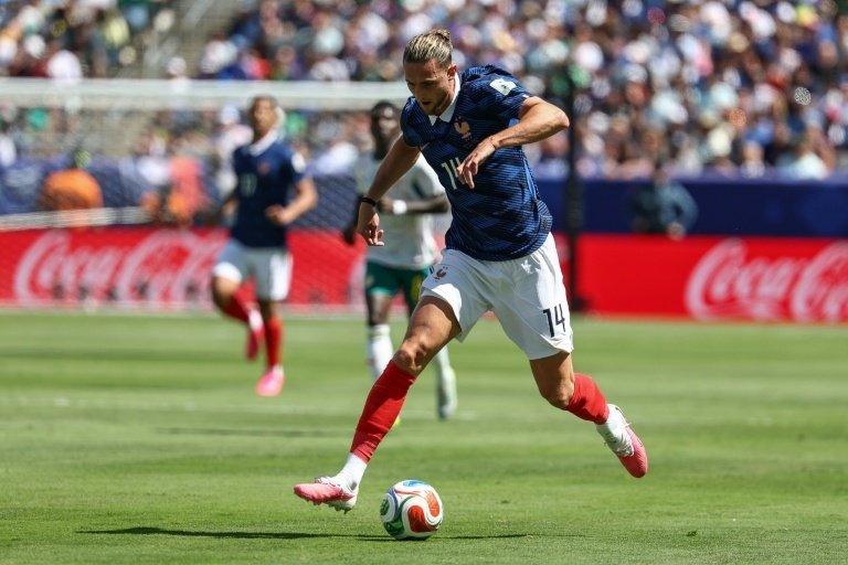Adrien Rabiot taille patron