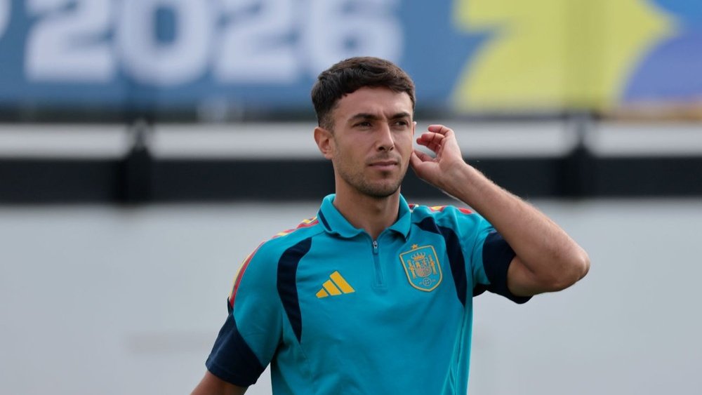 Zubimendi has hit back at critics questioning Spain's midfield speed. EFE