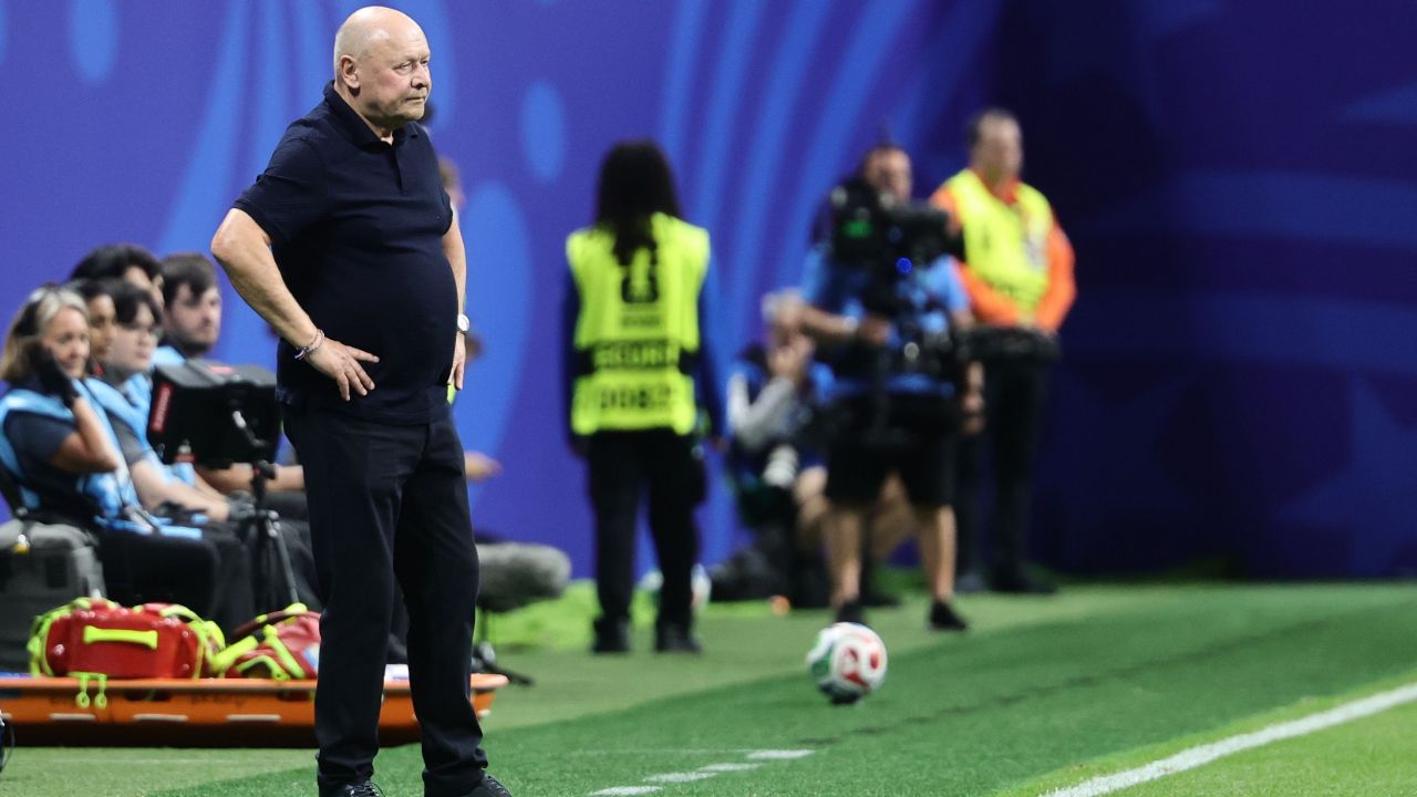 A Koubek le pasa factura el Mundial: despedido por República Checa
