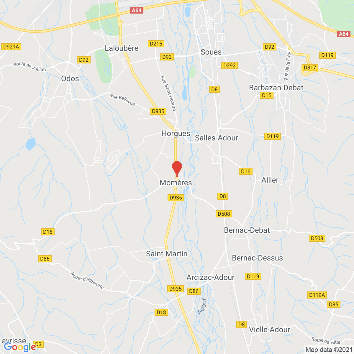 Momères