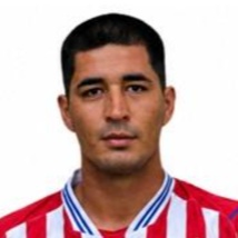 L. González