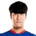 Free agent Yong-Hyeok Lee