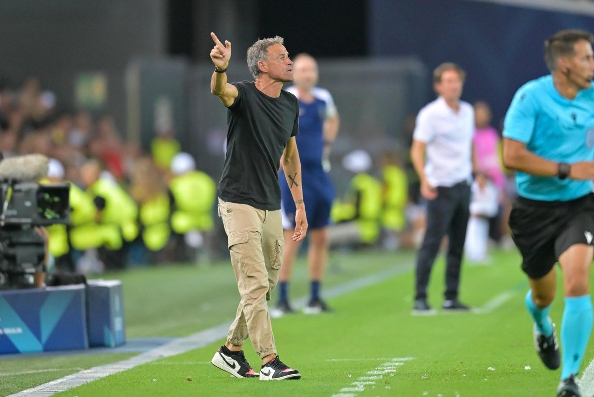 "Pour être honnête, je pense qu’on ne mérite pas ce trophée"
