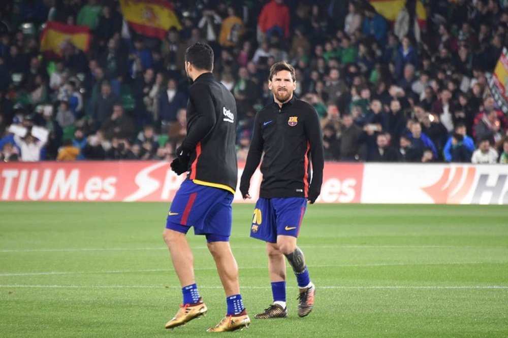 Messi, ensalzado por su compañero Suárez. BeSoccer