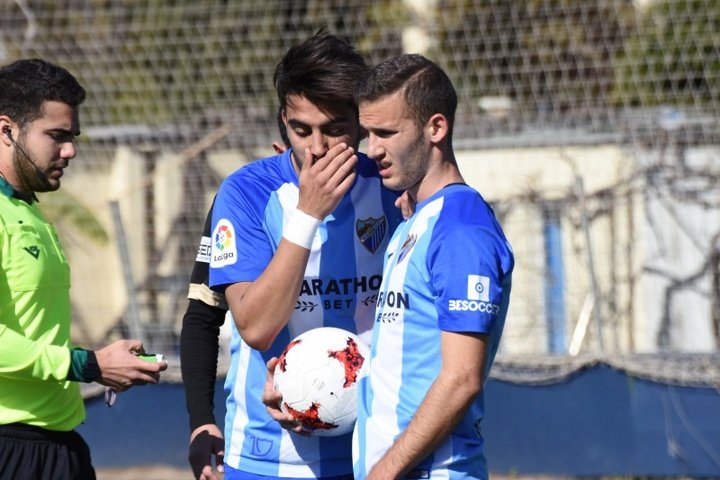 Hachim y Soler consolidan el liderato del Atlético Malagueño