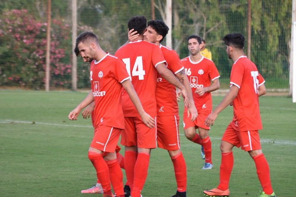 El Palo continúa con su preparación. BeSoccer