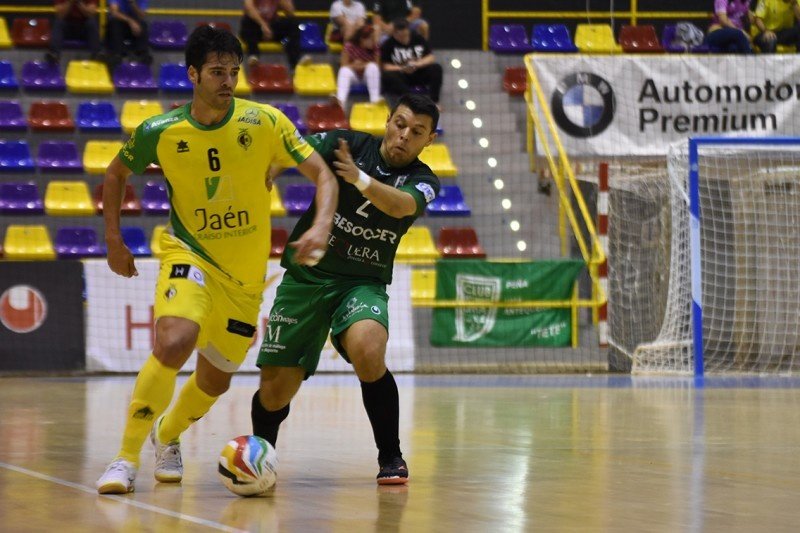El Jaén Paraíso Interior y el BeSoccer CD UMA Antequera empataron. BeSoccer