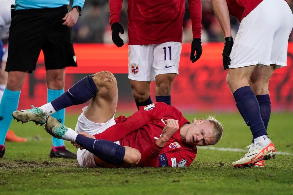 Haaland twisted his ankle after coming on in Norway's win over the Faroe Islands. EFE