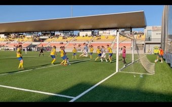 El Atlético Malagueño no pudo con el Huétor Tájar en Estepona. MálagaCF
