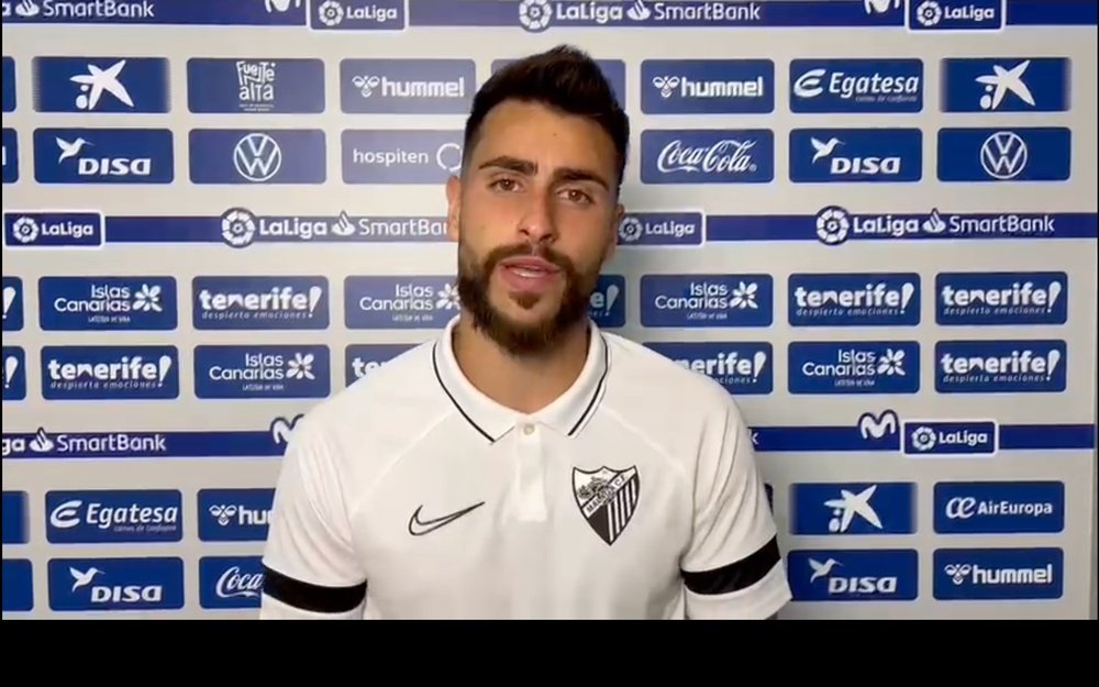 Luis Muñoz habla para los medios del Málaga CF al término del partido. BeSoccer