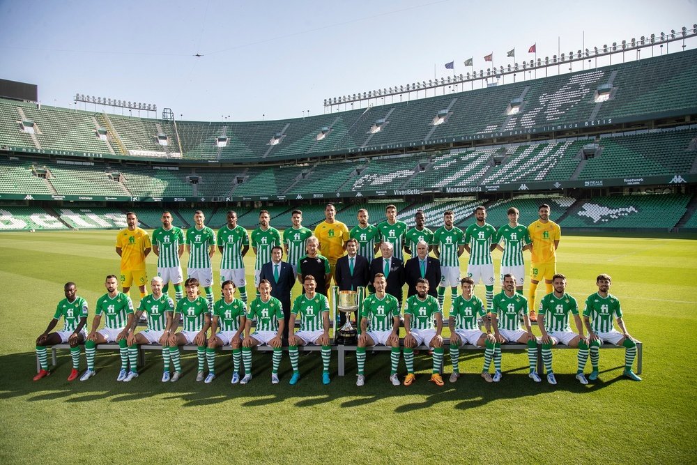 Foto oficial de la plantilla del Real Betis de la temporada 2021/22. (RBB)