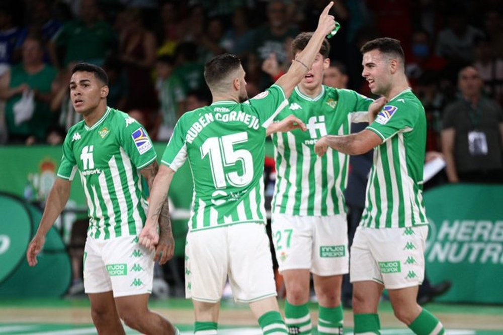 El Real Betis Futsal celebra uno de los goles anotados ante el Manzanares FS. (Real Betis Futsal)