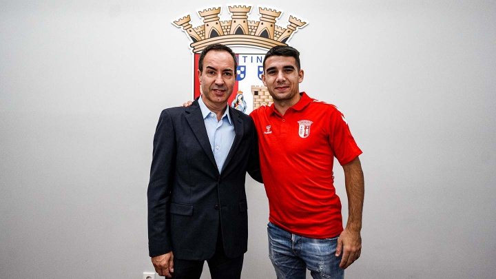 António Salvador, presidente del Benfica, junto con Víctor Gómez. SCBraga