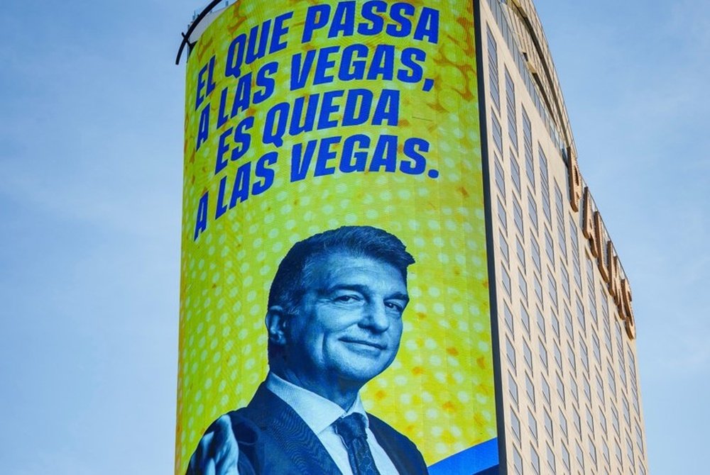 La imagen del presidente del FC Barcelona, Joan Laporta, en los edificios de Las Vegas. Foto: @FCBarcelona_cat