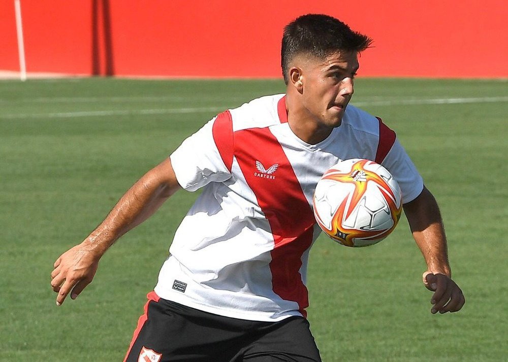 Miguel Capitas Capi, en un amistoso con el Sevilla Atlético. Foto: @SevillaFC