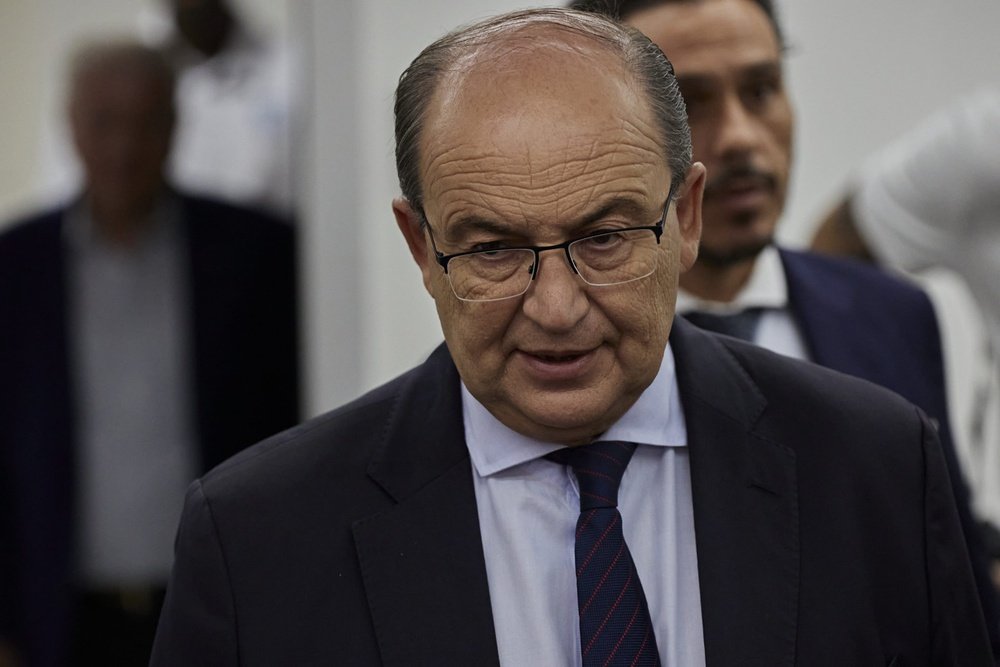 Pepe Castro, en la presentación de Nianzou como jugador del Sevilla FC. Foto: Salva Castizo