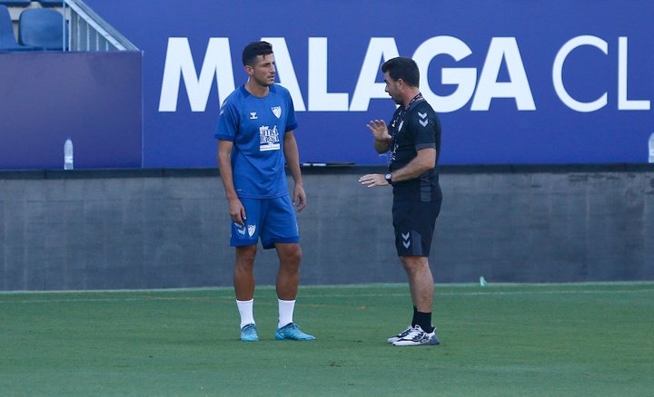 Guede y Chavarría, durante un entrenamiento del Málaga CF en La Rosaleda. Marilú Báez
