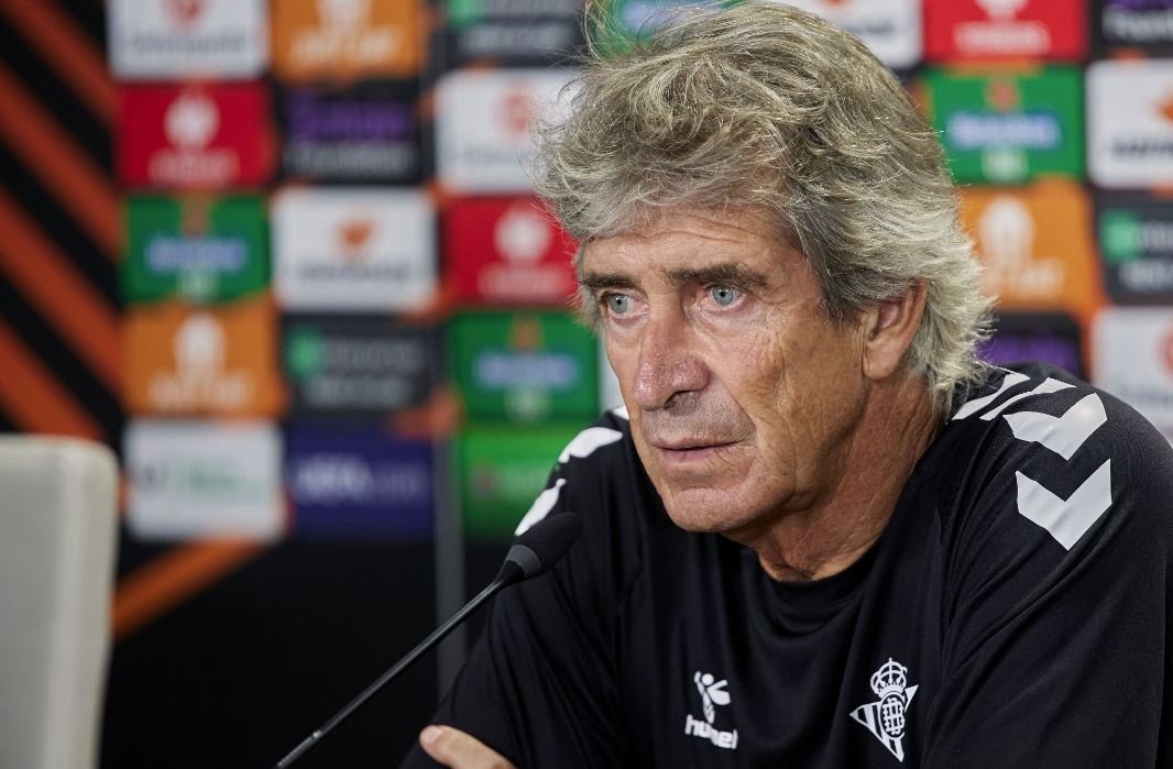 Manuel Pellegrini, durante la rueda de prensa de este miércoles antes del partido con el Ludogorets.-  Salva Castizo