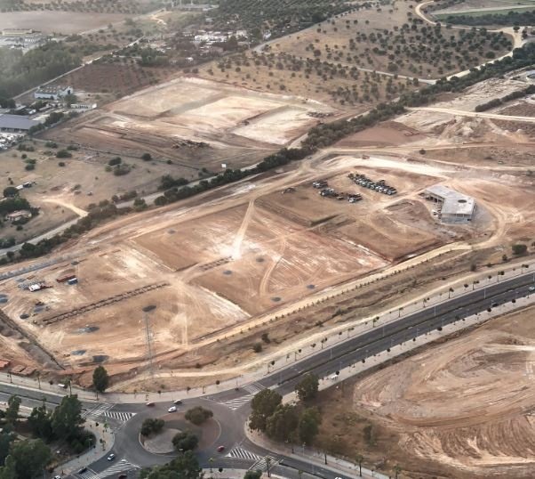 Así se ven desde el cielo las obras de la nueva ciudad deportiva delñ Real Betis.- (Twitter Ale P-D)