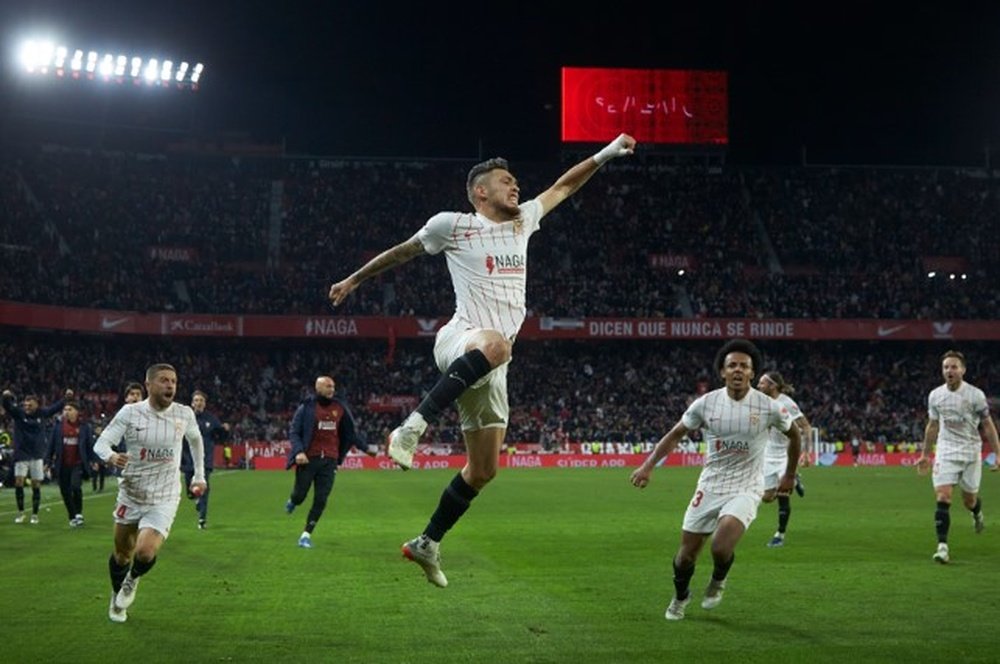 Lucas Ocampos celebra el gol decisivo durante el partido Sevilla FC-Atlético de Madrid en la imagen de Joaquín Corchero con la que ha ganado el X Premio SFC Manuel Ruesga Bono de fotografía. Foto: Joaquín Corchero/Europa Press