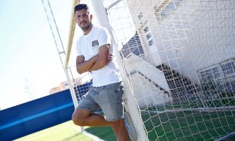 Pablo Chavarría, jugador del Málaga CF, posa en el Anexo de La Rosaleda para BeSoccer Málaga. Marilú Báez