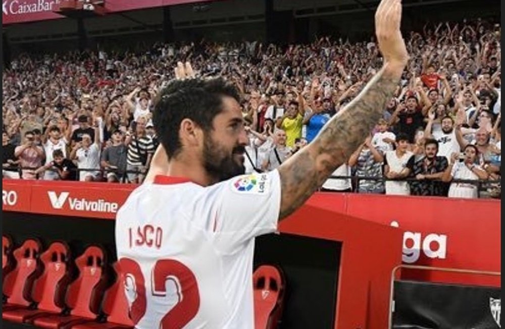 El jugador del Sevilla FC, Isco Alarcón, la gran esperanza de la afición para el equipo remonte el vuelo en LaLiga. Foto: @isco_alarcon