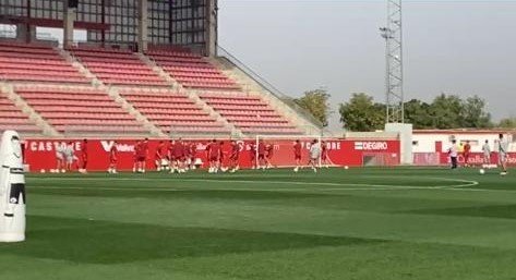 El Sevilla FC en el entrenamiento matinal del 3 de octubre. Foto: @jmrodriguezper