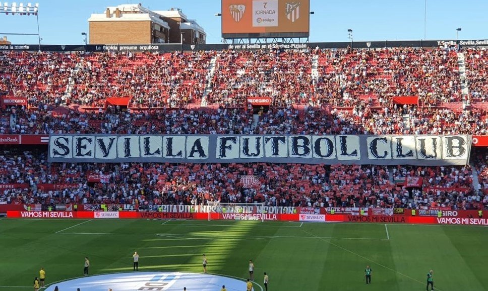 Imagen de la grada de Gol Norte del Ramón Sánchez-Pizjuán, que volverá a llenarse para recibir al Manchester United. Foto: JAL