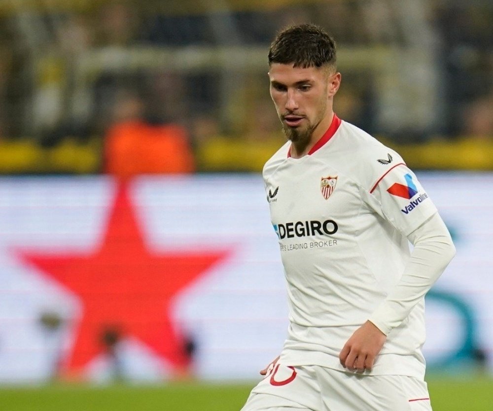 El jugador del Sevilla FC, José Ángel Carmona, volvió a rendir a un gran nivel pese a su juventud. Foto: SFC Media