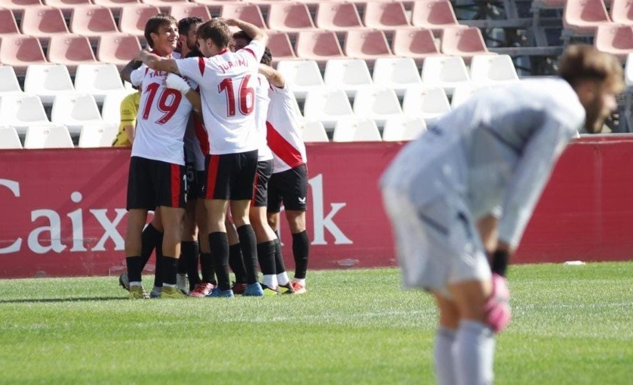 El Sevilla Atlético 1-0 Recreativo Granada: un gol de Xavi Sintes da el segundo triunfo liguero