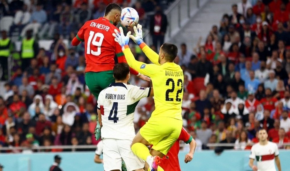 Youssef En-Nesyri, anotando y haciendo historia con Marruecos en el Mundial. Foto: @SevillaFC