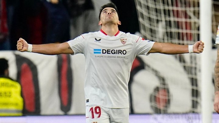 Imagen de Acuña tras el gol | Imagen: Sevilla FC