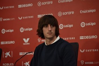 Bryan Gil, en su presentación como jugador del Sevilla FC. Foto: Mario Míjenz