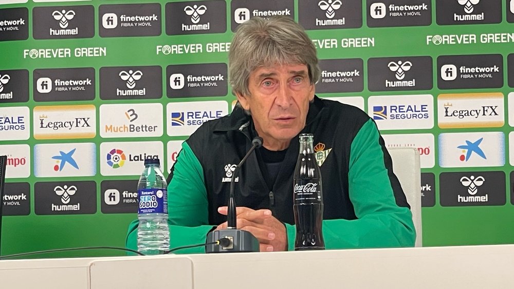 Manuel Pellegrini, en la rueda de prensa previa al RC Celta.