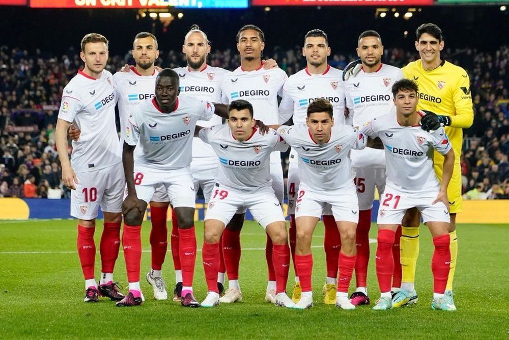 Once del Sevilla FC en el Camp Nou. Foto: @SevillaFC