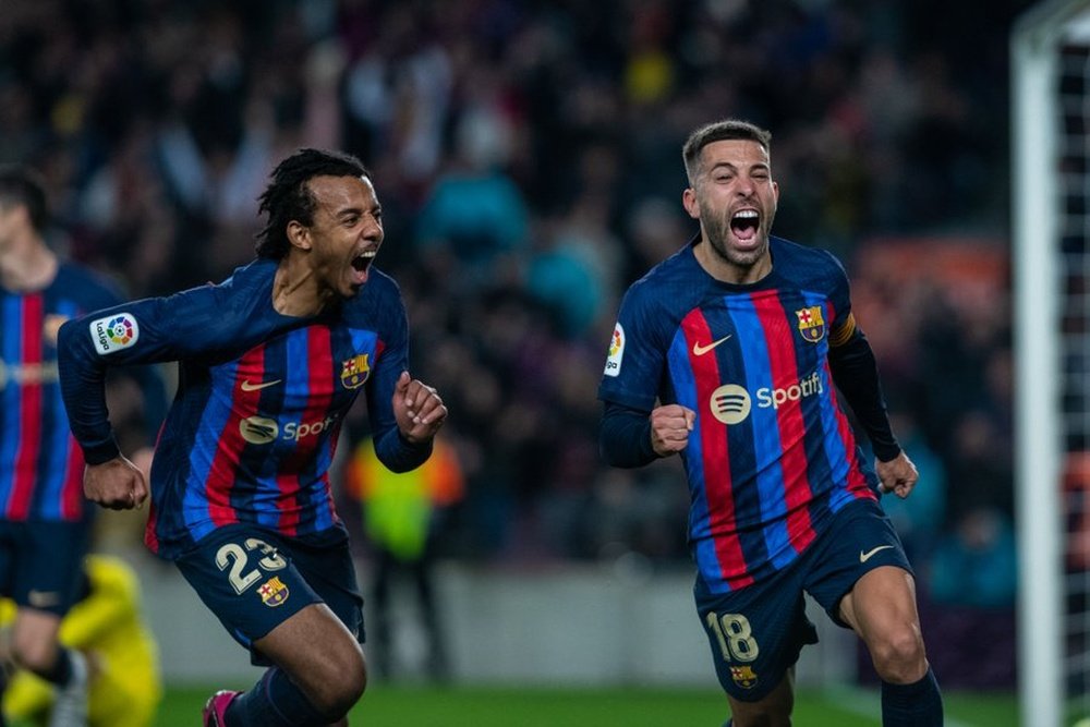Jules Koundé y Jordi Alba celebrando el gol ante el Sevilla FC. Foto: FC Barcelona
