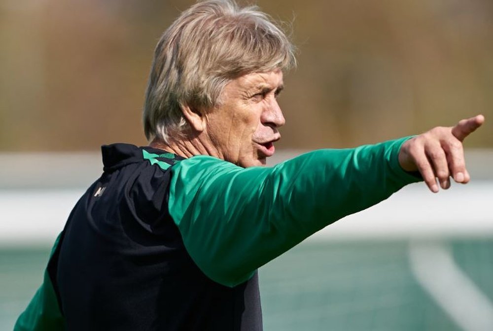 Manuel Pellegrini, durante un entrenamiento.- RBB