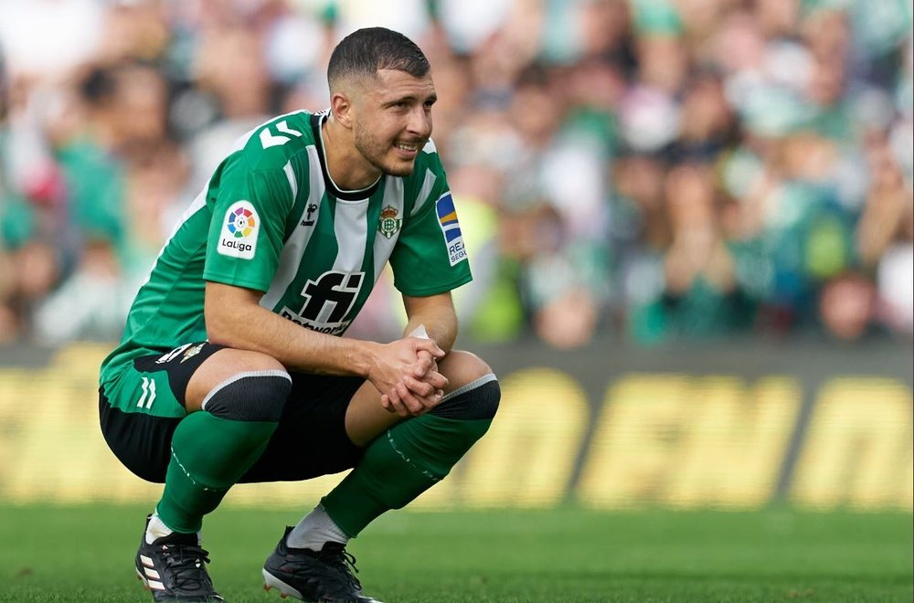 Guido Rodríguez ha visto su quinta amarilla en el partido ante el Valladolid.- RBB