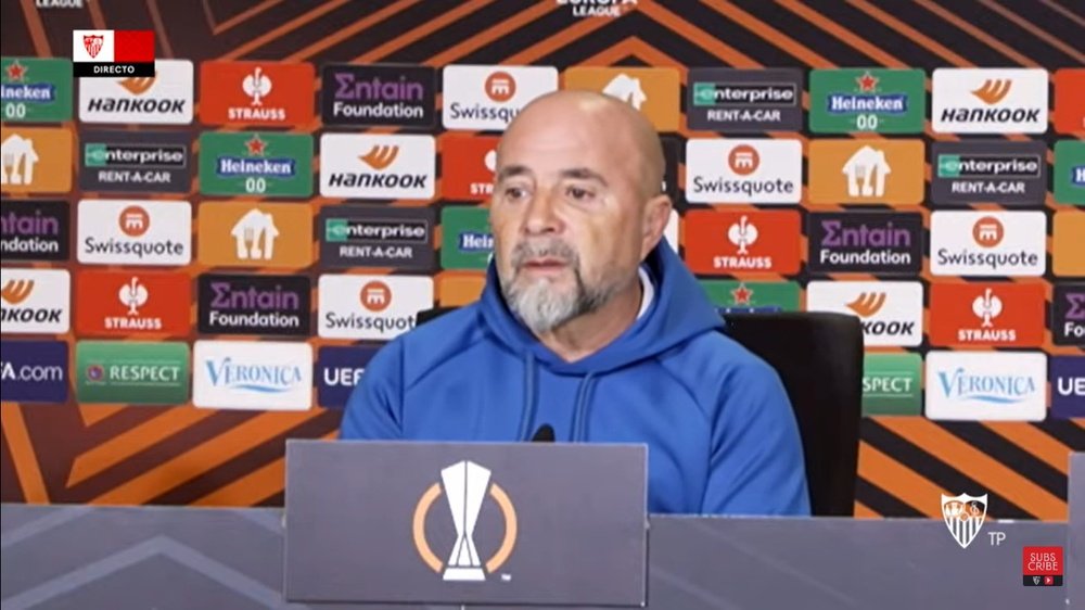 El entrenador del Sevilla FC, Jorge Sampaoli, en la rueda de prensa previa al partido de vuelta de la Europa League ante el PSV Eindhoven. Foto: SFC Media