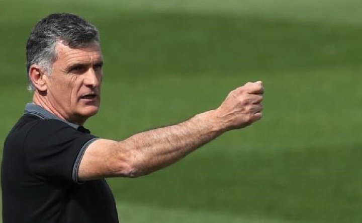 José Luis Mendibilibar, el tercer entrenador del Sevilla FC para esta temporada 2022-23, debe dirigir este martes su primera sesión de entrenamiento. Foto: EFE/Kiko Huesca/Archivo