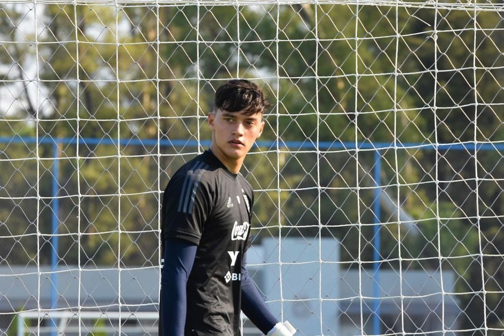 Imagen de Lorenzo Luchino entrenando con la selección argentina | Imagen: @lorenzojl13