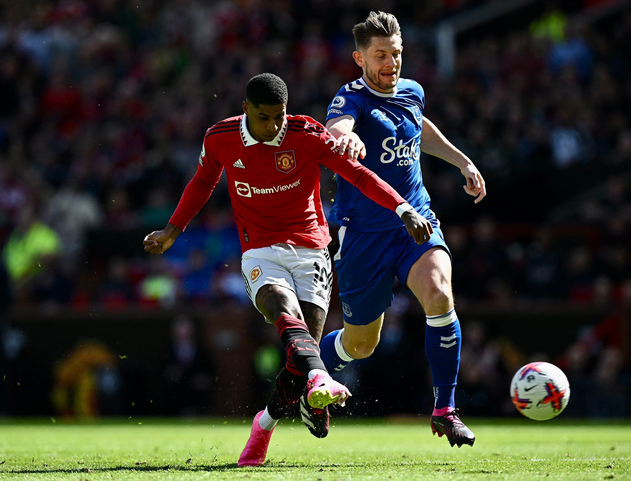 Rashford, en un lance del juego ante el Everton. Foto: Manchester United