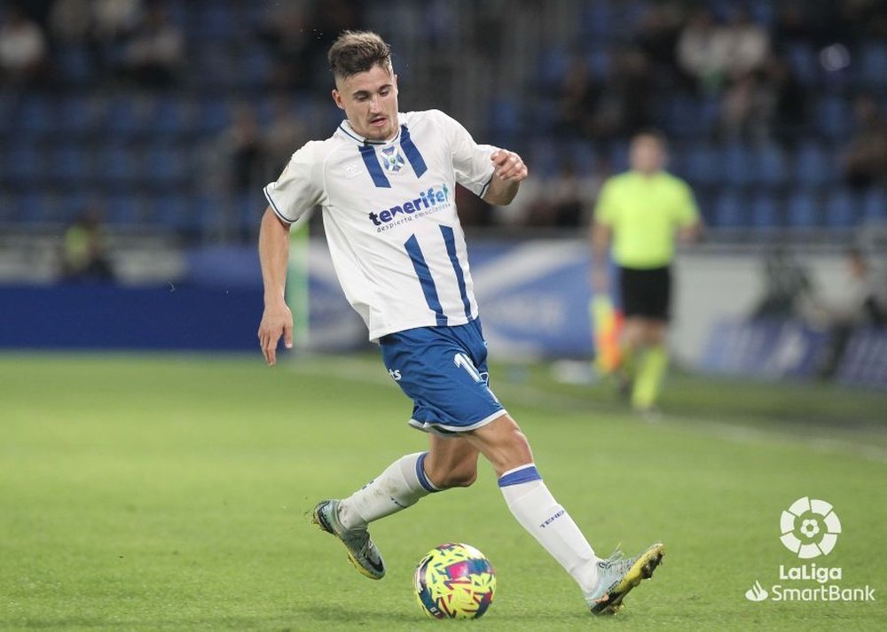 Iván Romero jugando con el CD Tenerife en el Heliodoro Rodríguez López | Imagen: LaLiga