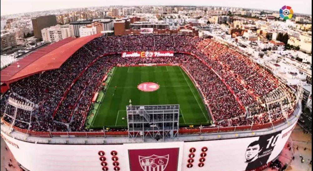 Vista aérea del Ramón Sánchez-Pizjuán, que acoge este sábado el Sevilla FC-Real Madrid. Foto: @LaLiga