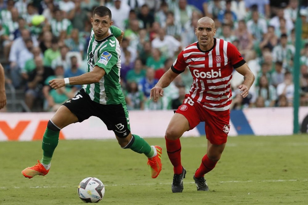 Barca want Romeu to sign as soon as possible. EFE