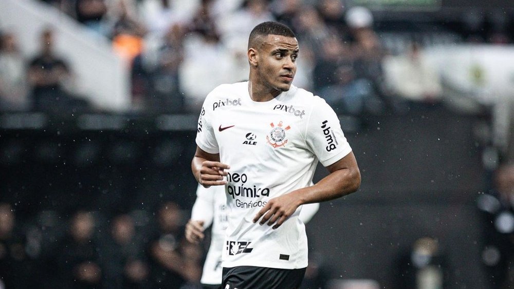 Imagen de Murillo jugando con Corinthians | Imagen: @murillo34ofc