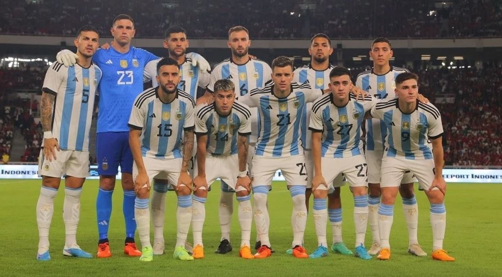 Germán Pezzella ha sido el capitán de la selección argentina en el amistoso ante Indonesia.- AFA